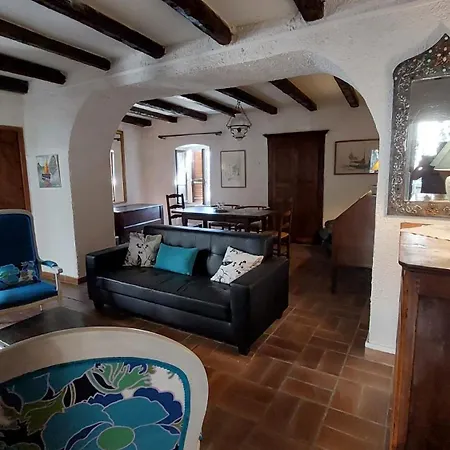 La Casa Monti Au Coeur Du Village De شقة