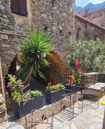 La Casa Monti Au Coeur Du Village De Lama