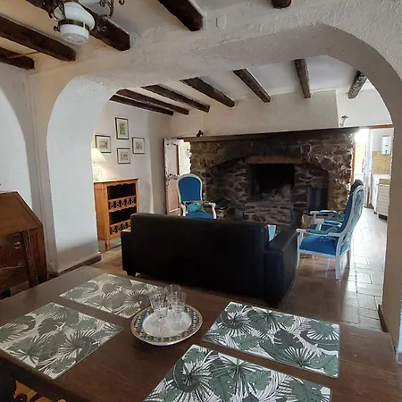 La Casa Monti Au Coeur Du Village De Apartment Lama